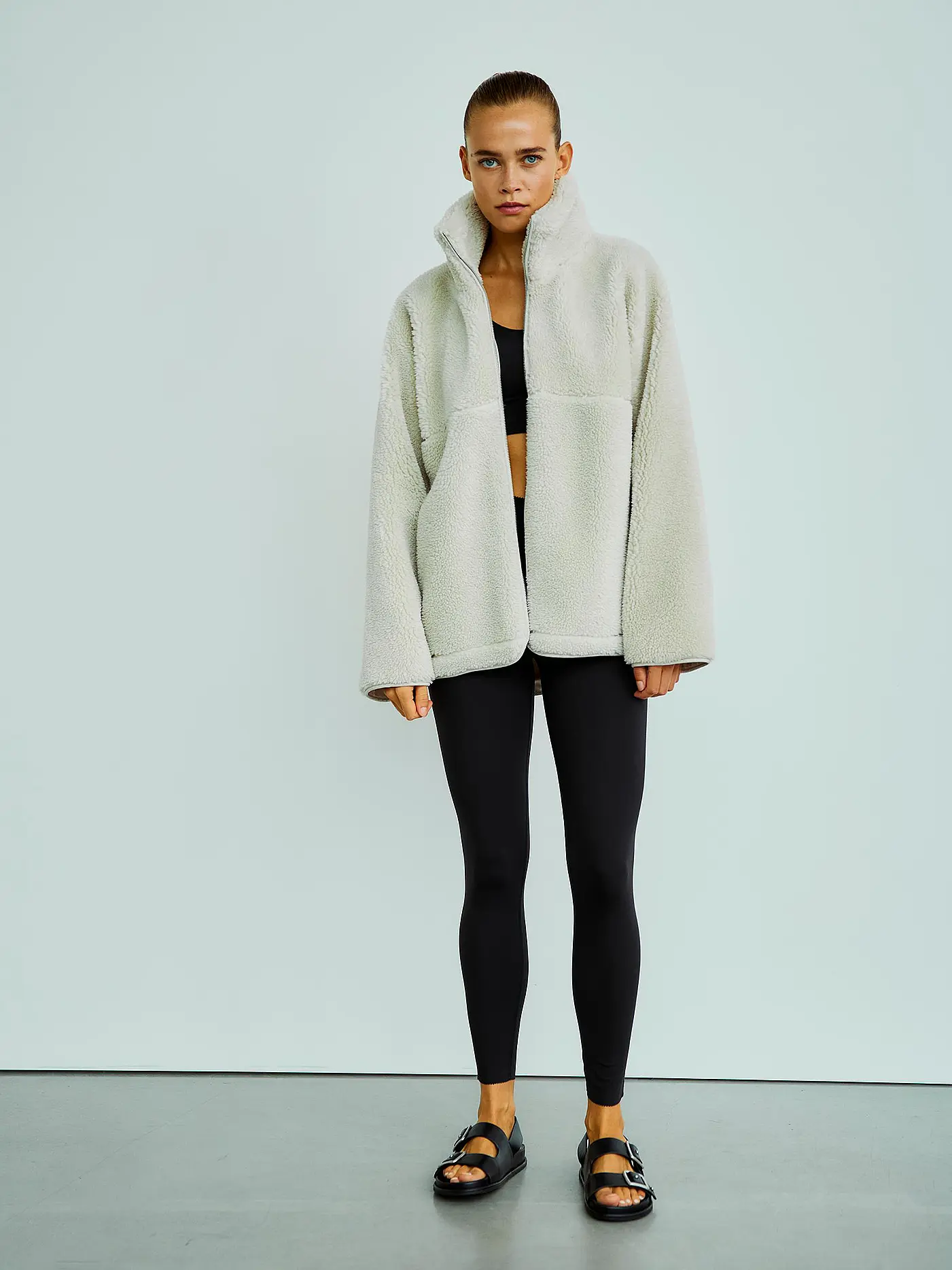 WITHBLACK | Jacke in Felloptik PILE | beige